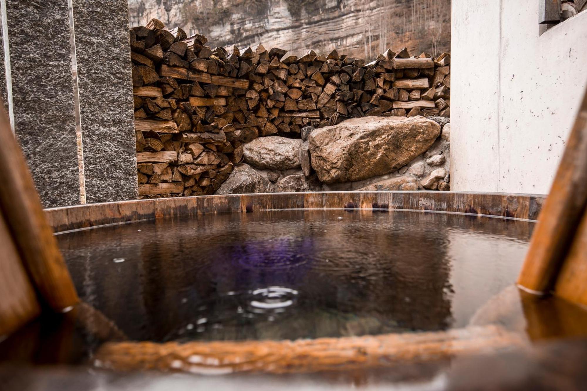 Huettenhotel Husky Lodge Muotathal Kültér fotó