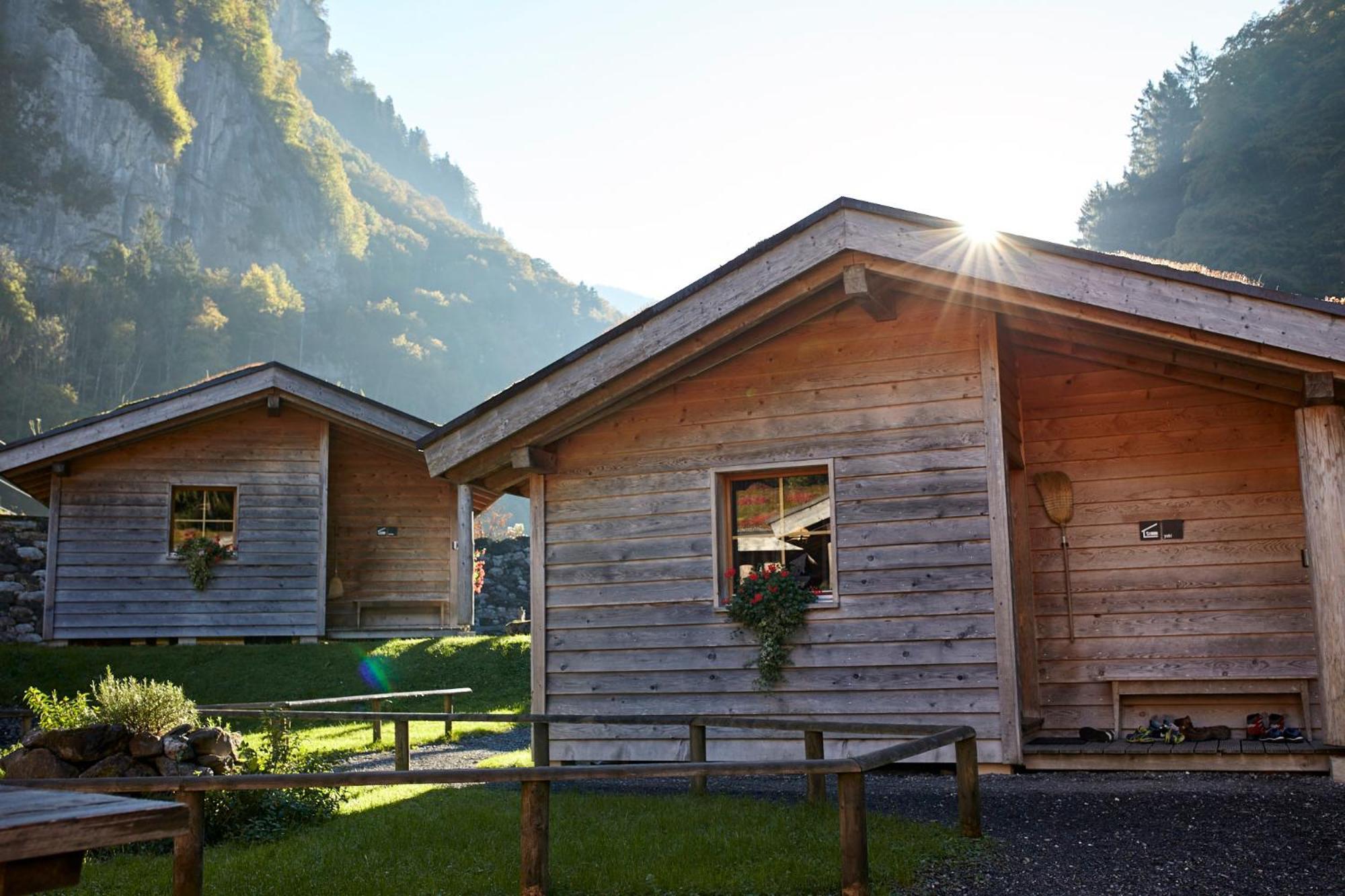 Huettenhotel Husky Lodge Muotathal Kültér fotó