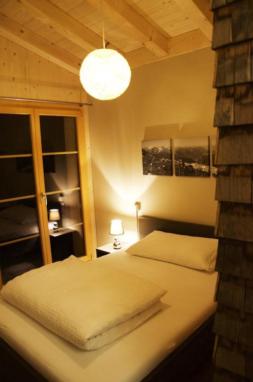 Huettenhotel Husky Lodge Muotathal Szoba fotó