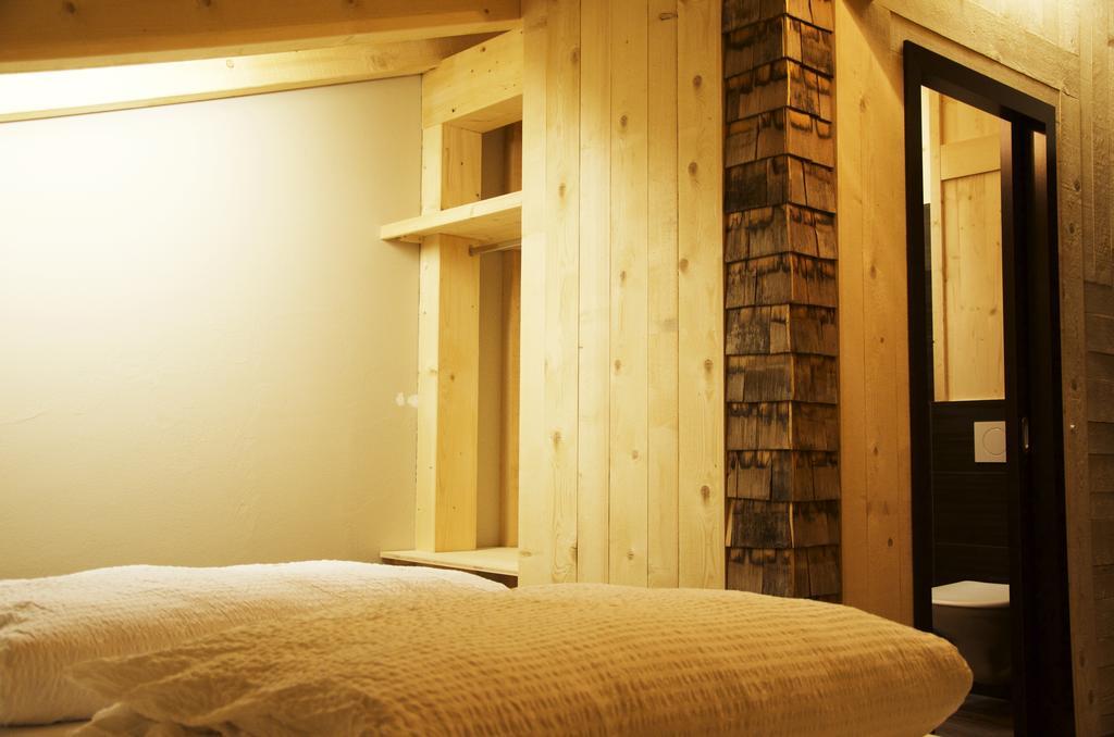 Huettenhotel Husky Lodge Muotathal Szoba fotó